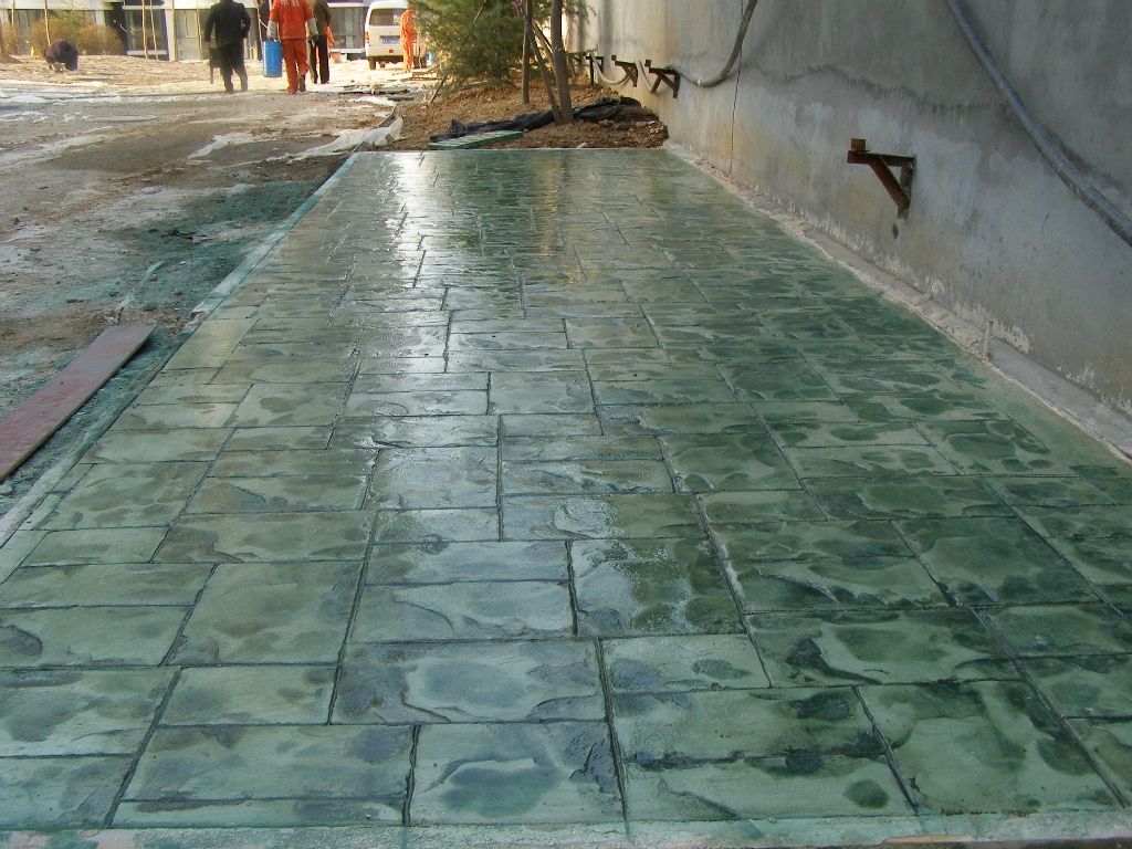 水泥压花地坪